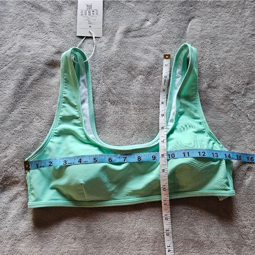 NWT Halara Sea Green Workout Bra Medium - Picture 6 of 7